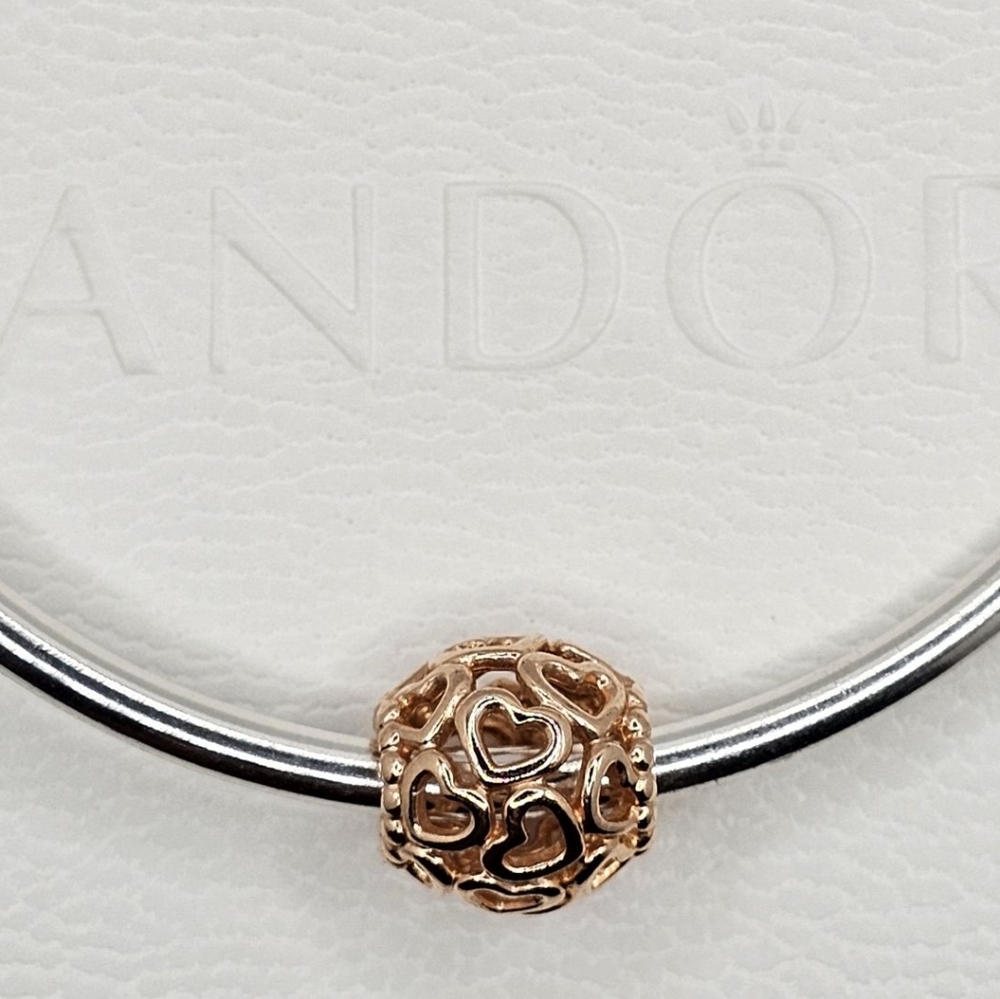 ❤️Authentic Pandora ROSE HEART CHARM - Picture 5 of 5